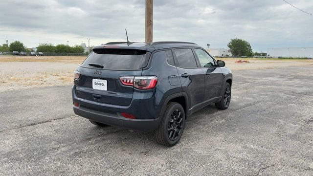 New 2026 Fathom Blue Pearl Coat Jeep Latitude image 7