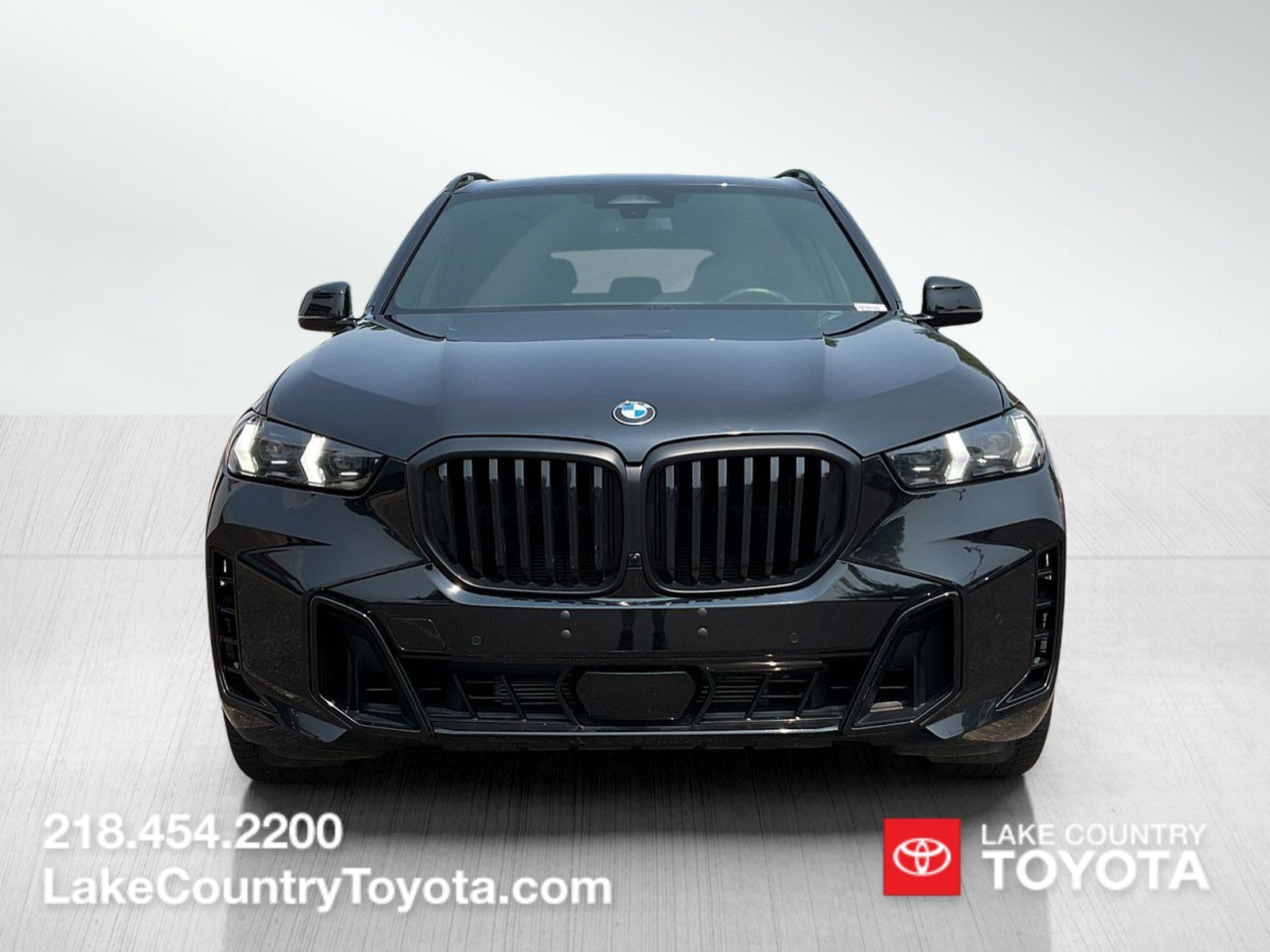 Used 2024 Black BMW xDrive40i image 9