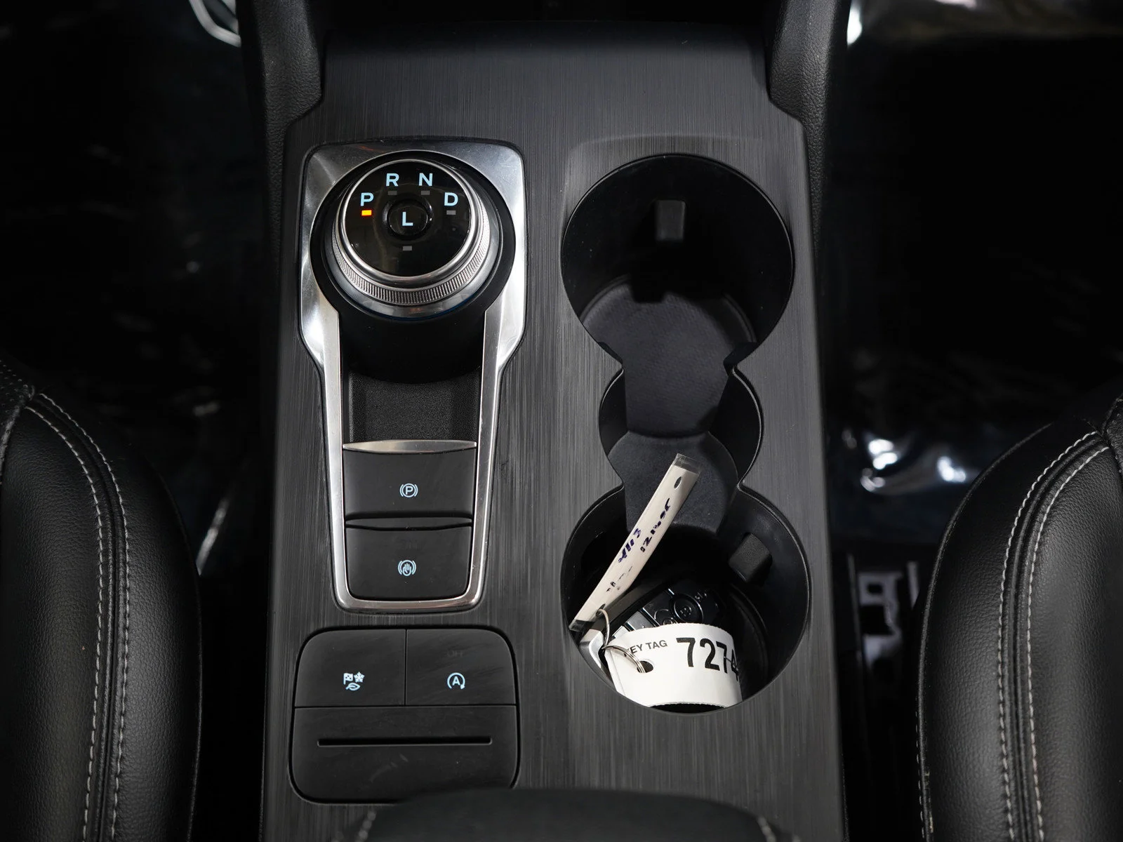 Used 2020 Magnetic Metallic Ford SEL image 16