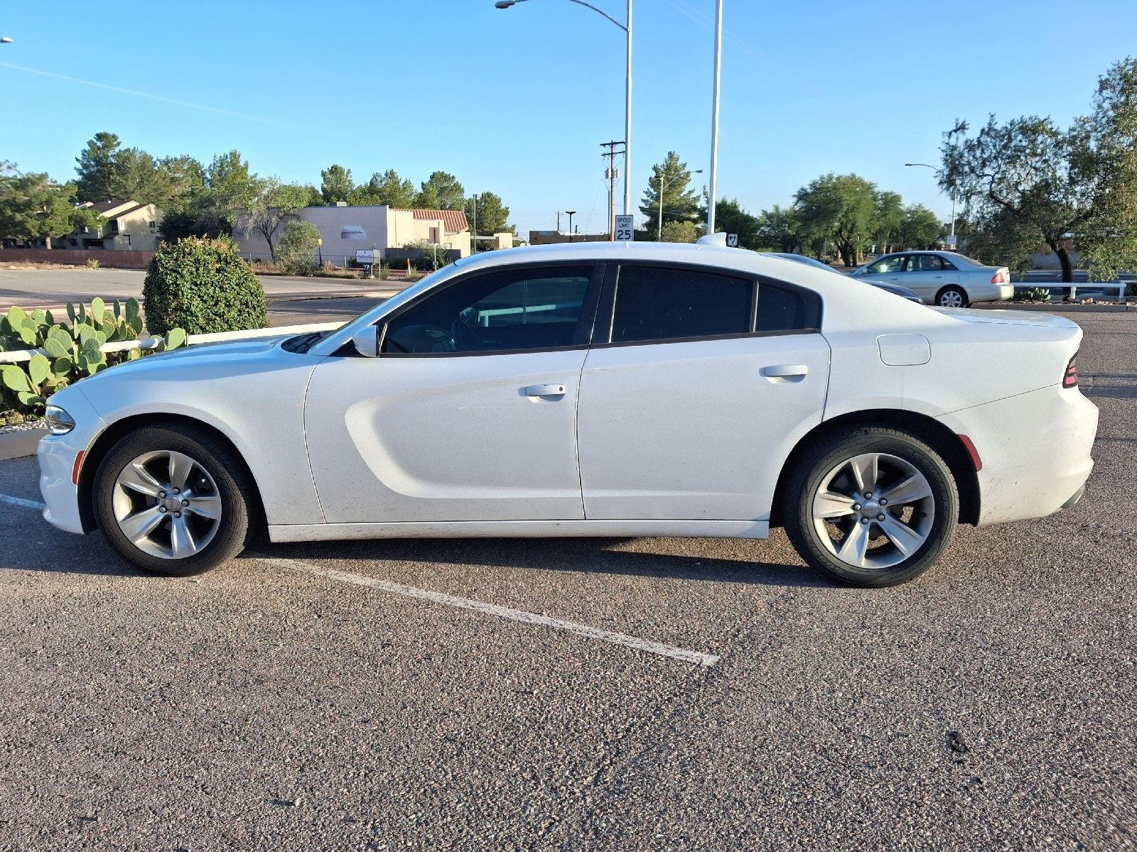 Used 2018 Dodge Charger SXT with VIN 2C3CDXHG9JH313433 for sale in Sierra Vista, AZ