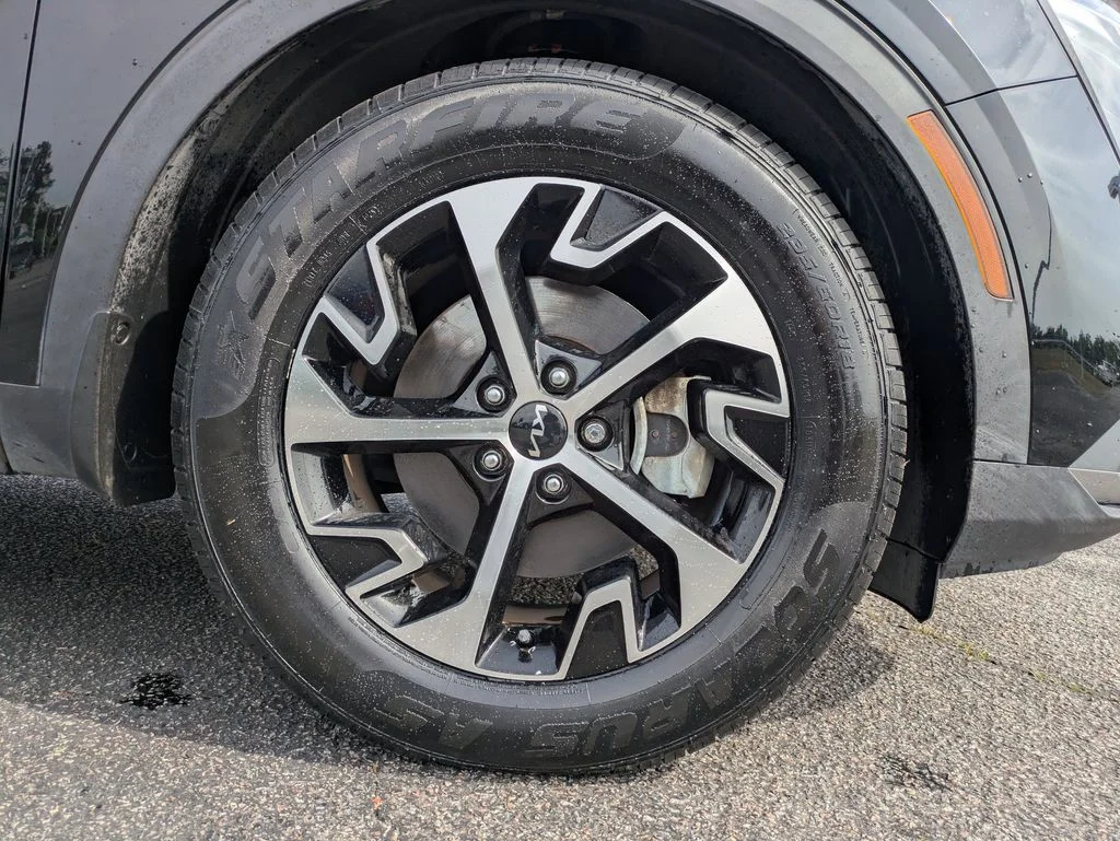 Used 2023 Black Kia EX image 13