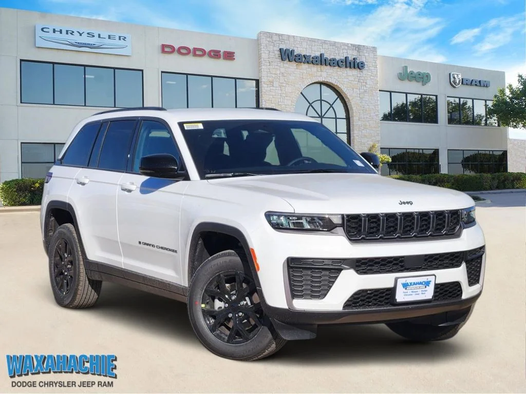 New 2026 Bright White Clear-Coat Exterior Paint Jeep Altitude image 1