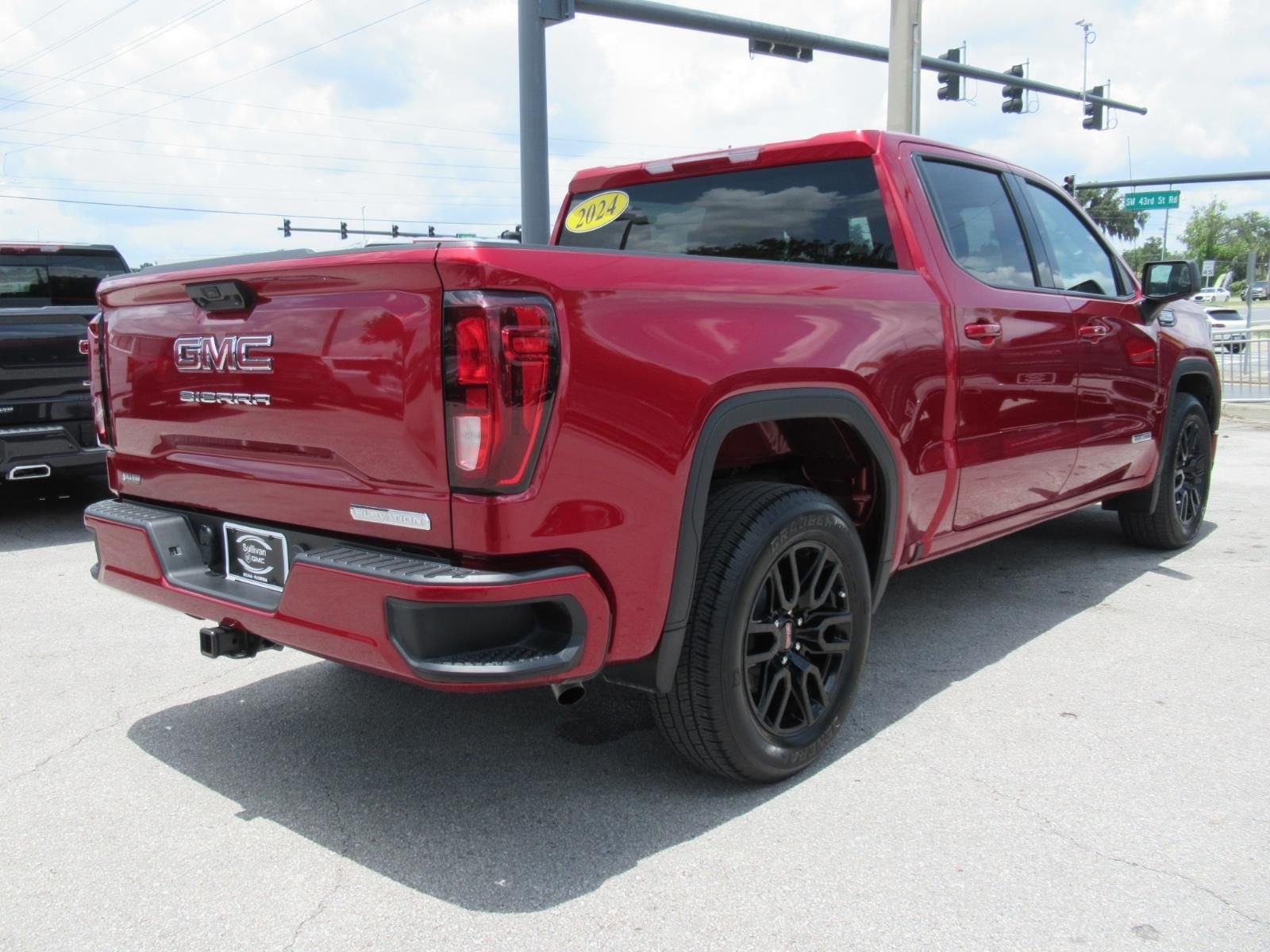 Used 2024 Red GMC Elevation image 7