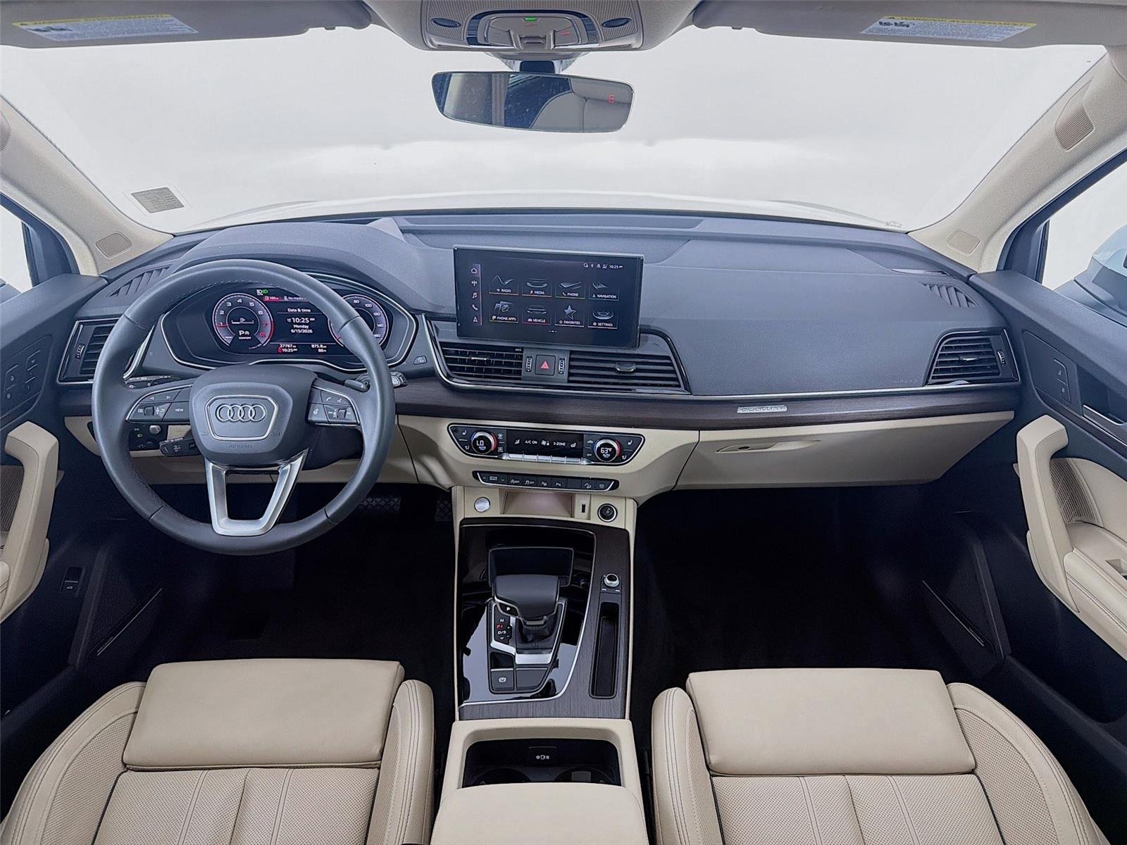 Used 2022  AUDI  image 16