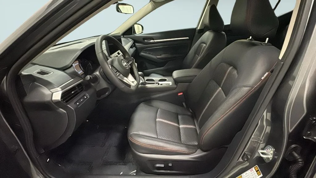 New 2026 Gray Nissan 2.5 SR image 6