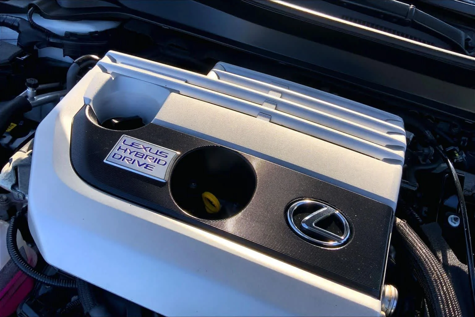 Used 2019 Ultra White Lexus F SPORT image 33