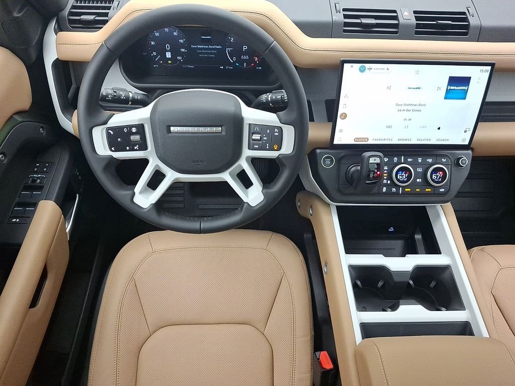 New 2026 Woolstone Green Land Rover X-Dynamic SE image 7