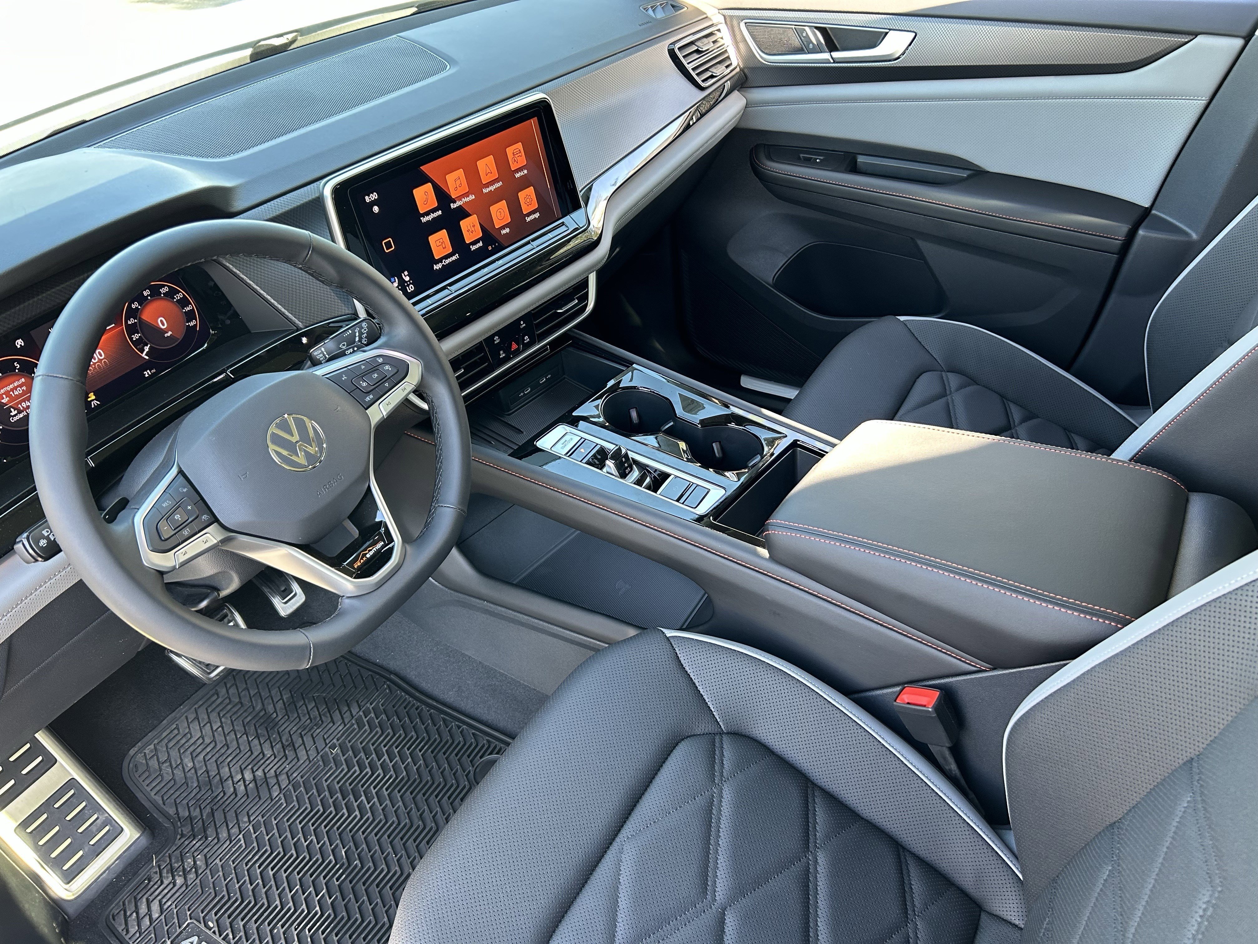 New 2026 Opal White Pearl Volkswagen 2.0T Peak Edition image 15