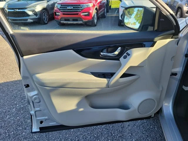 2020 Nissan Rogue Sport SV - Photo 21