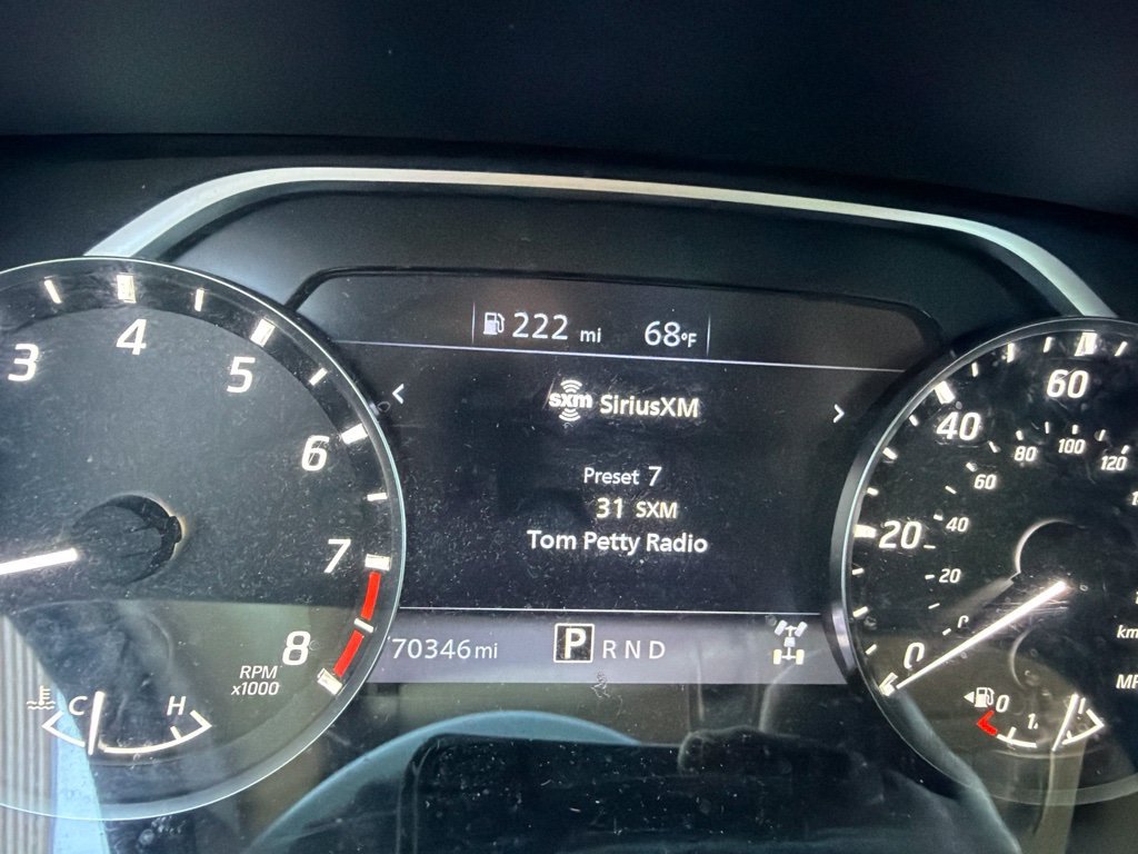 Used 2022 Gray Nissan S image 22
