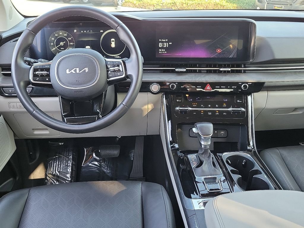 2024 Kia Carnival SX photo 4