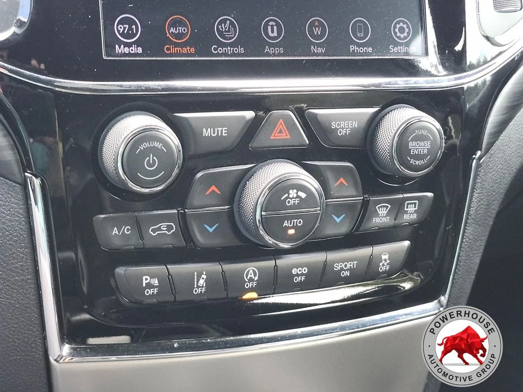 Used 2020 Black Jeep Altitude image 20