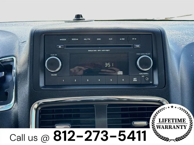 Used 2016 Silver Dodge SE image 13