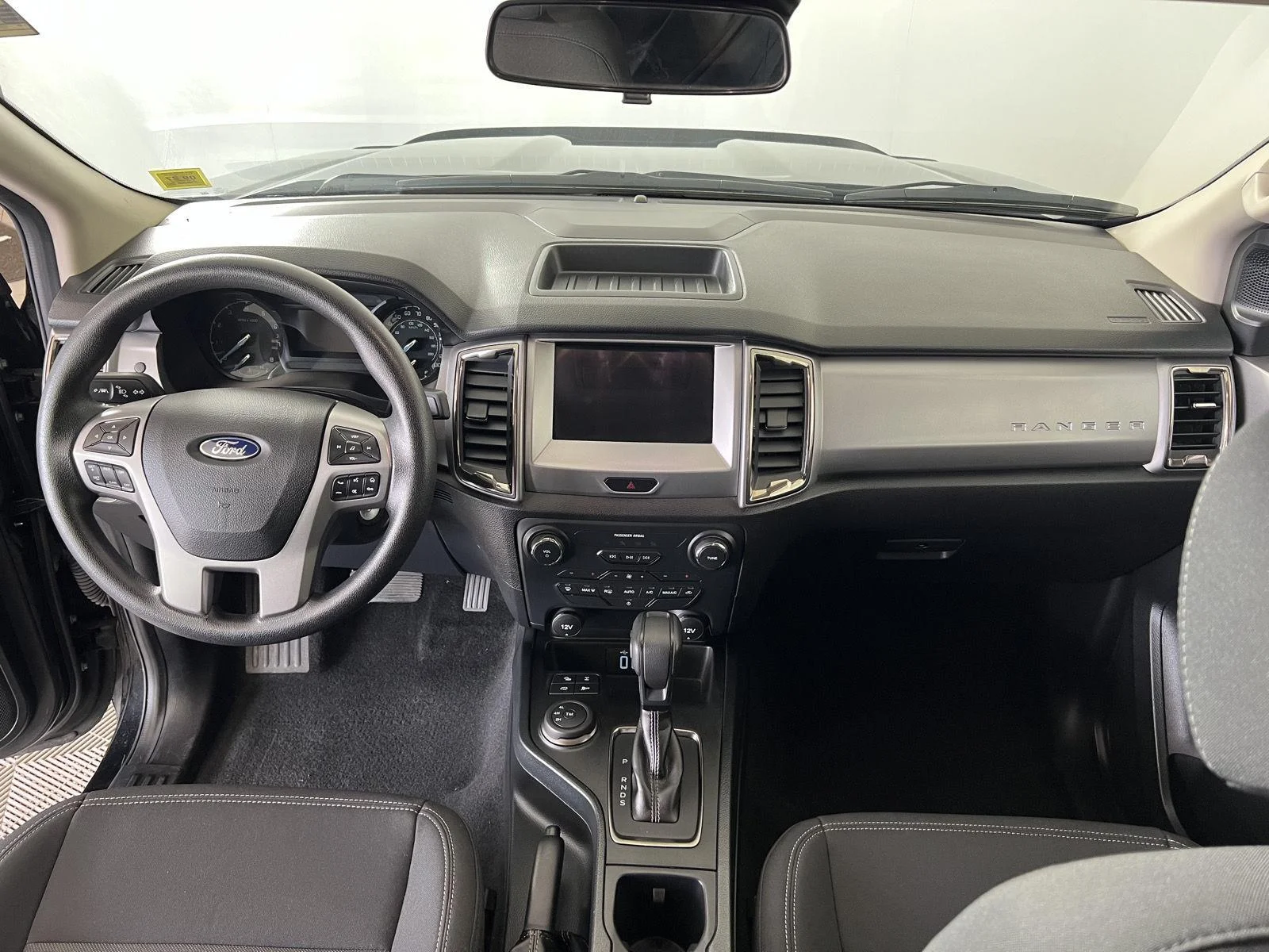 Used 2022 Shadow Black Ford XLT image 25