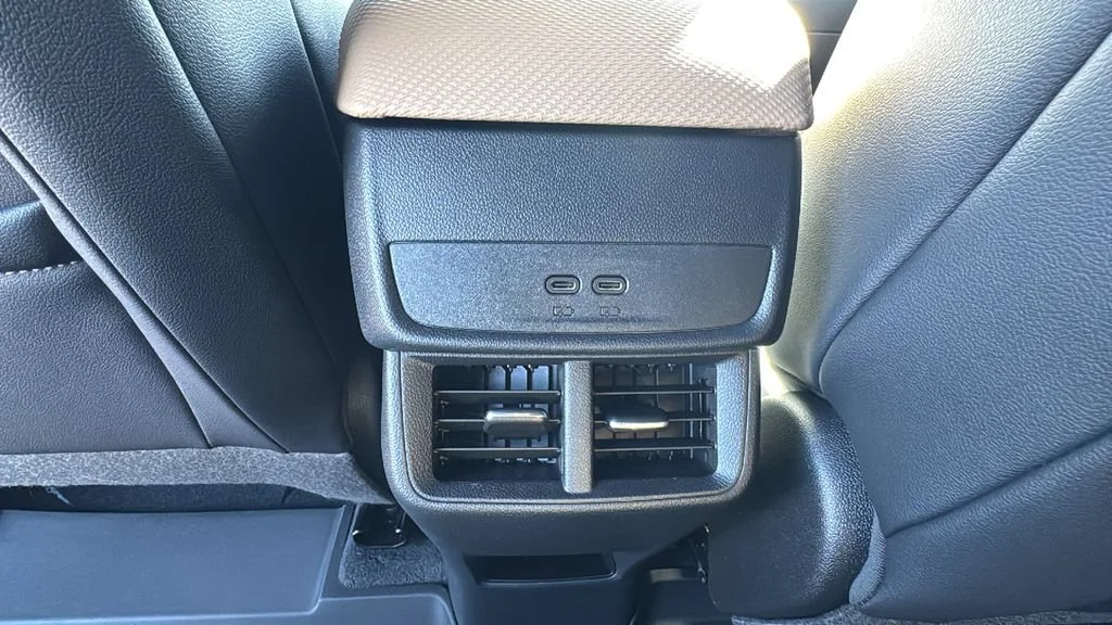 New 2027 Mosaic Black Metallic Chevrolet ACTIV image 15