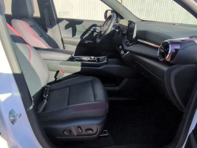 Used 2025 Beige Chevrolet RS image 29