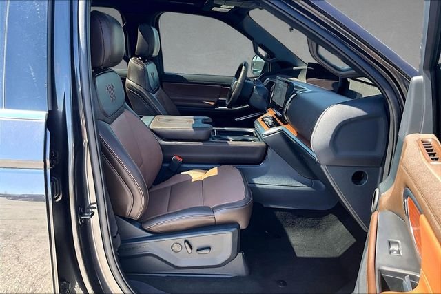 Used 2025 Gray Ford King Ranch image 5