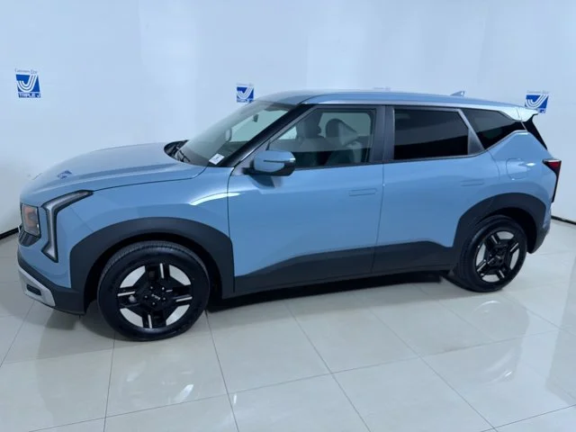 New 2027 FROST BLUE Kia LX image 4