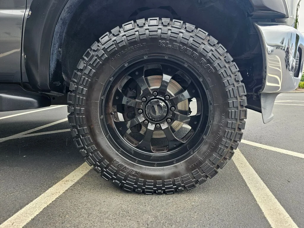 Used 2016 Magnetic Metallic Ford XLT image 9