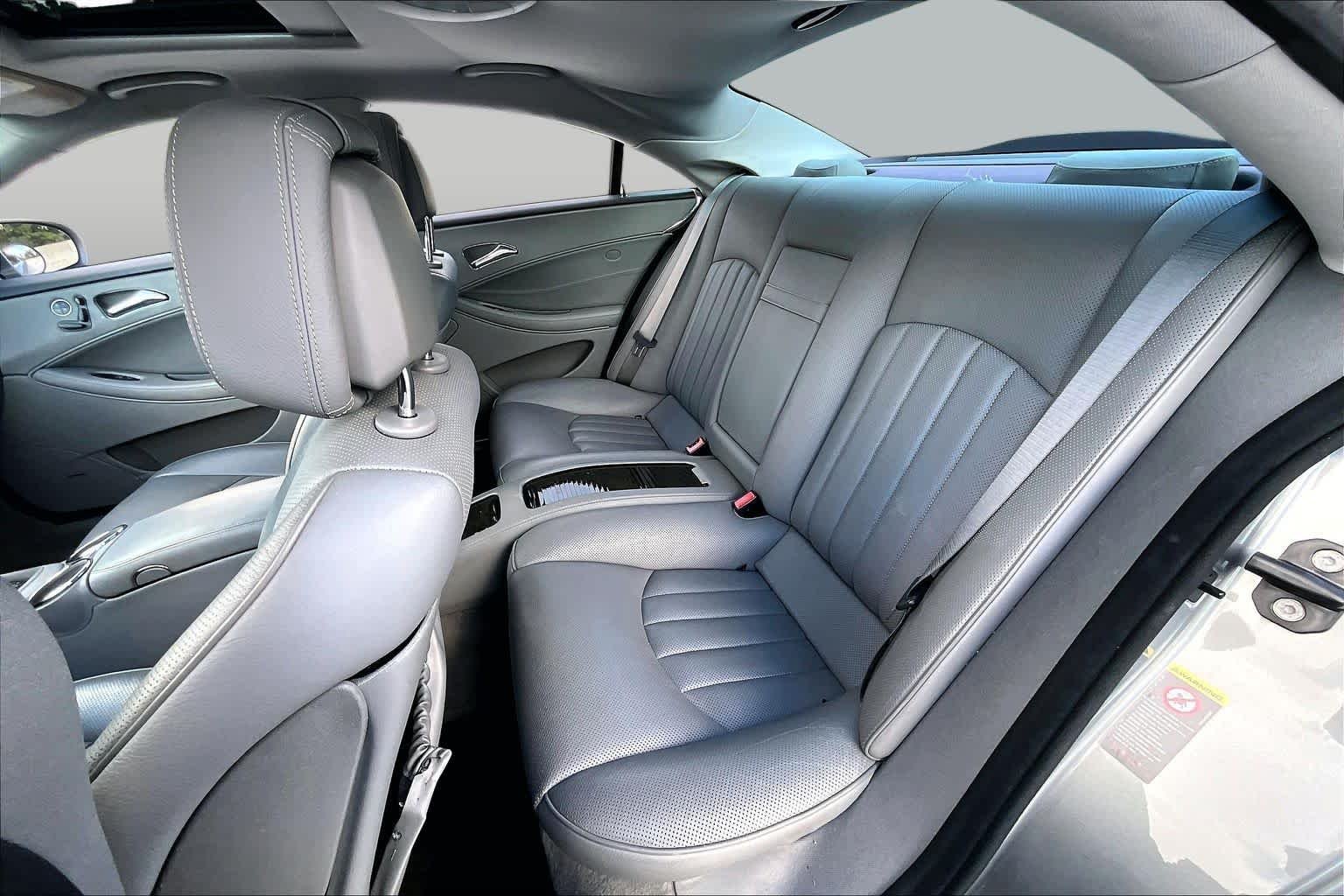 Used 2011 Flint Grey Metallic Mercedes-Benz CLS 550 image 19