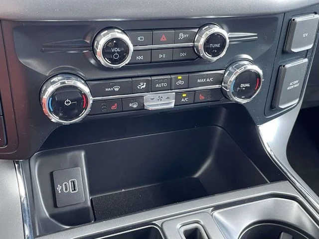 2026 Ford F-150 XLT - Photo 6