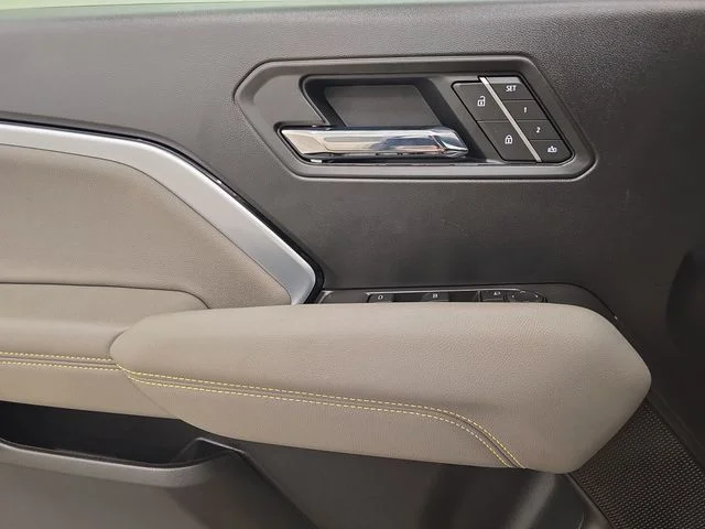 Used 2026 White Sand Chevrolet ZR2 image 34