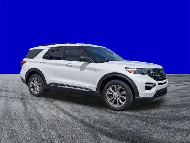 Certified Used 2022 Star White Ford XLT image 2