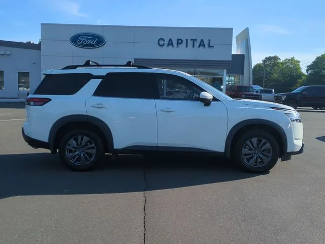 Used 2022 White Nissan SV image 14