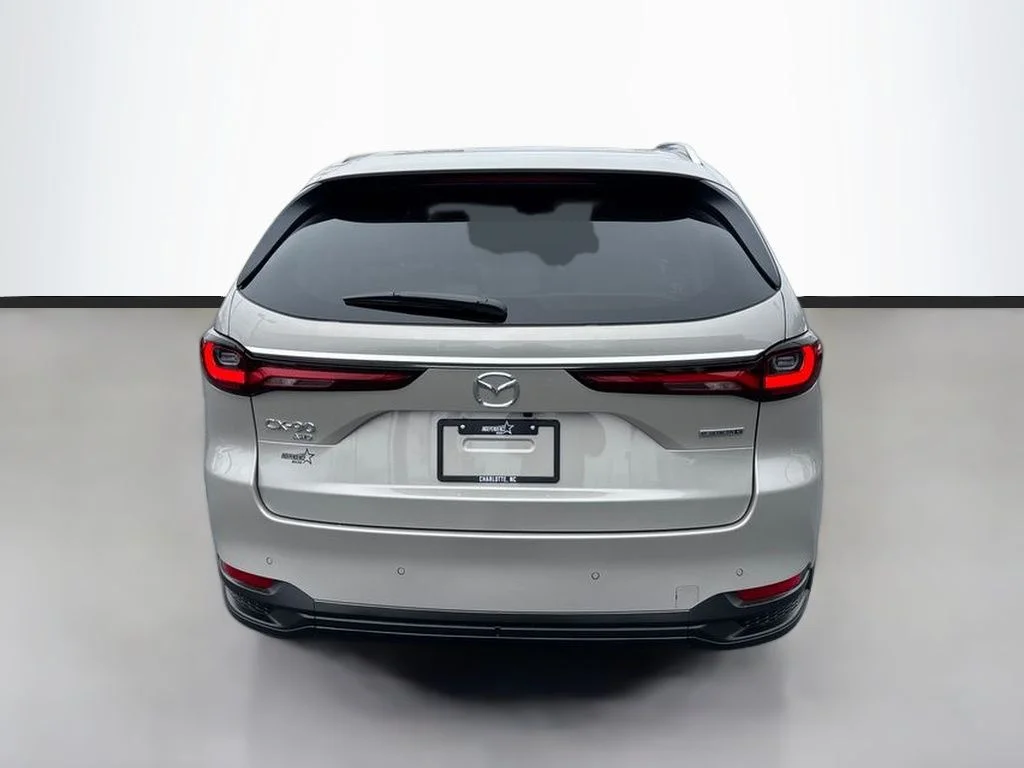 New 2026 Platinum Mazda 3.3 Turbo Preferred image 4