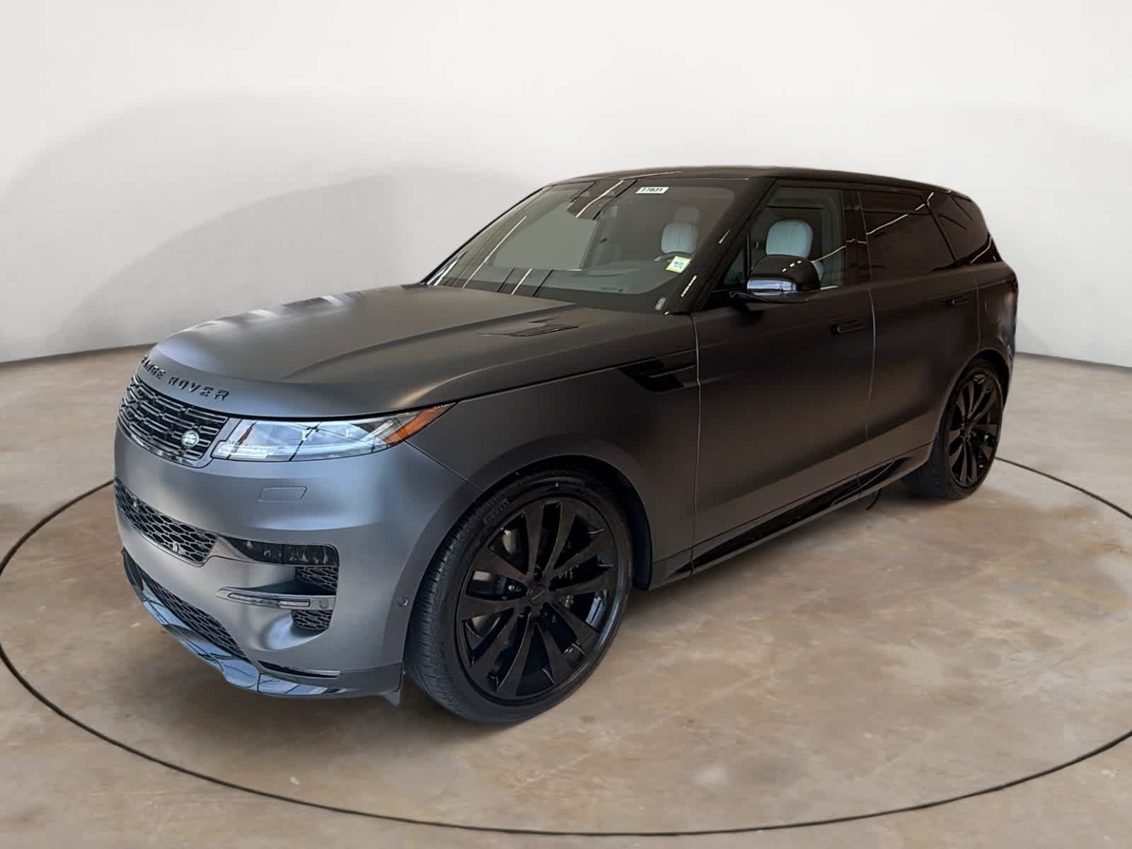 New 2026 Carpathian Grey LAND ROVER Dynamic SE image 1