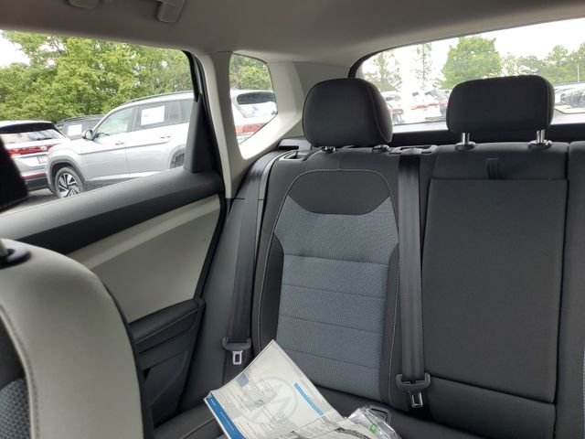 New 2026 White Volkswagen 1.5T S image 10