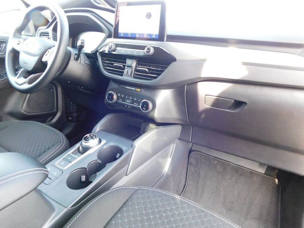 Used 2025 Oxford White Ford Active image 17