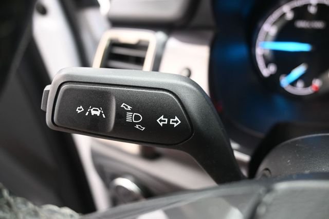 Used 2023 Oxford White Ford Lariat image 17