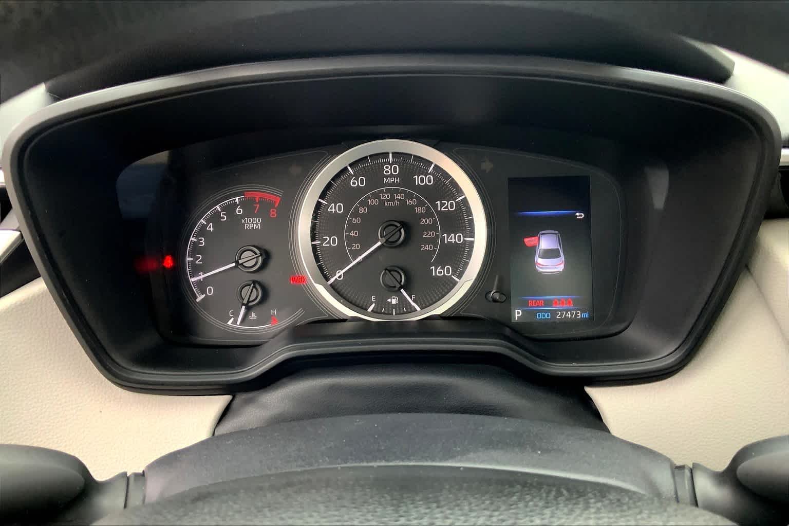 Used 2022 White Toyota LE image 25