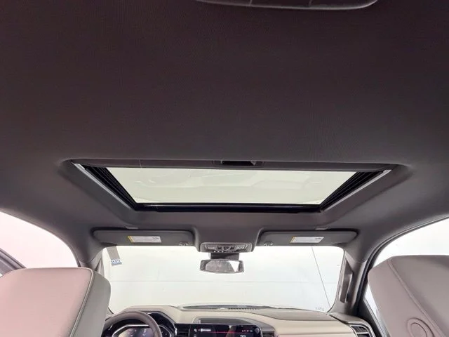 2026 GMC Sierra 1500 SLT - Photo 15