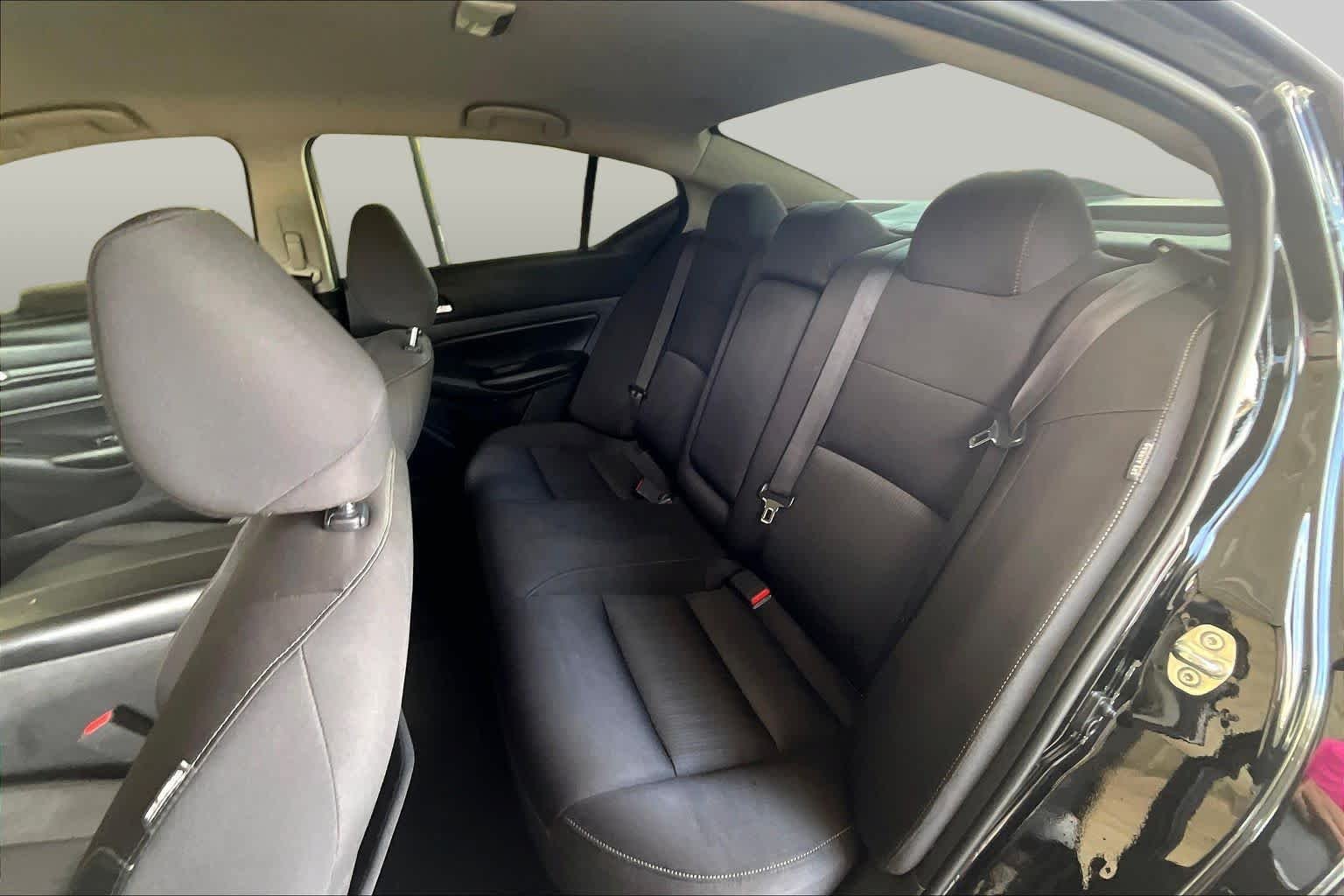 Used 2020 Super Black Nissan 2.5 S image 20