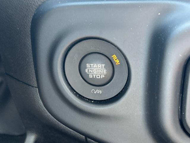 Used 2023 Gray Jeep Mojave image 33