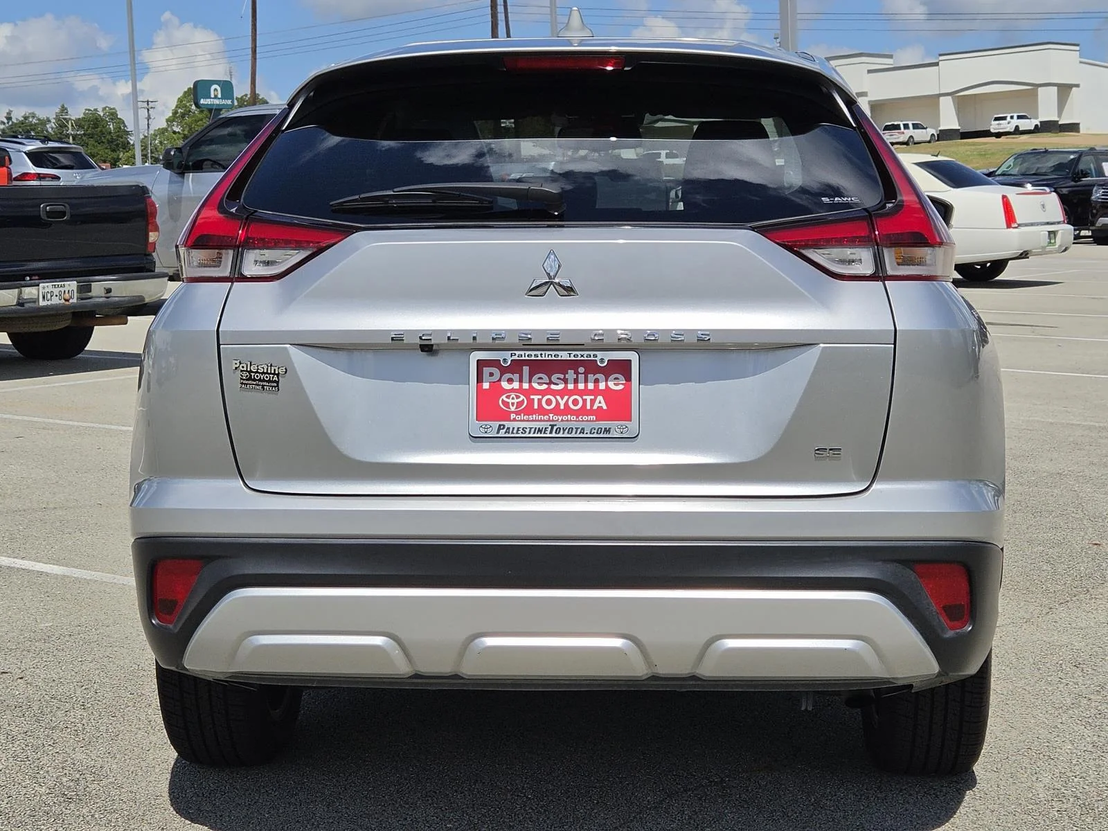 Used 2025 Alloy Silver Metallic Mitsubishi SE S-AWC image 5