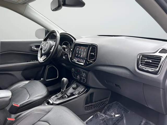 Used 2020 Gray Jeep Limited image 21