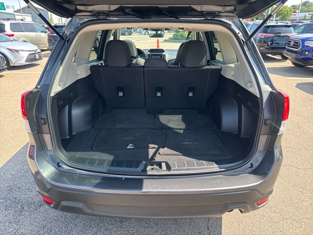 Used 2023 Gray Subaru Premium image 7
