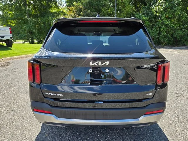 Used 2024 Black Kia S image 7