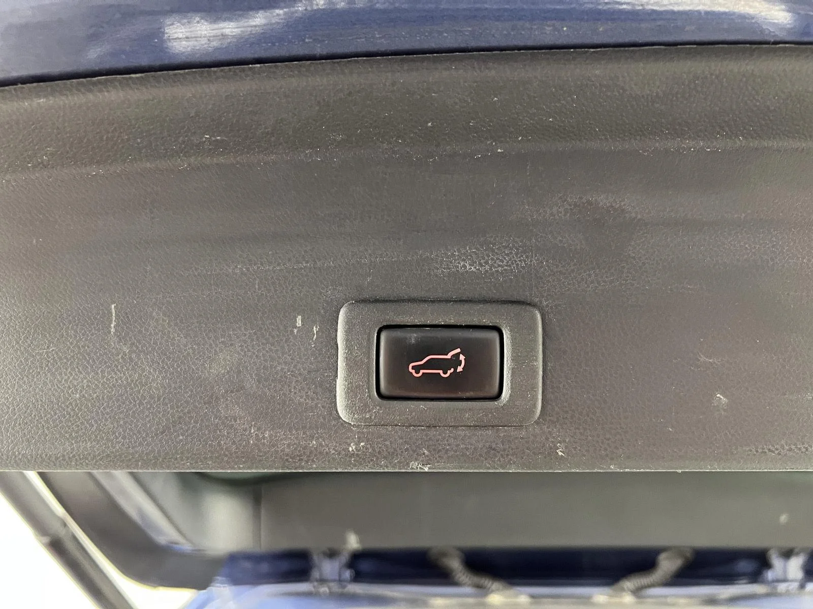 Used 2019 Abyss Blue Pearl Subaru Limited image 11