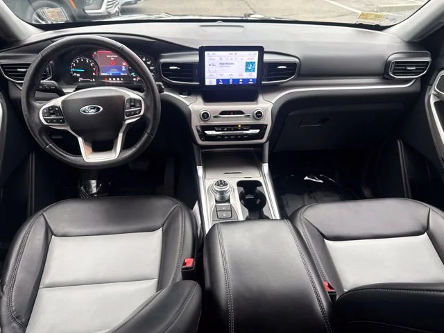 Used 2023 Green Ford XLT image 23