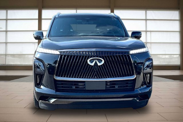 Used 2026 Black INFINITI AUTOGRAPH image 3