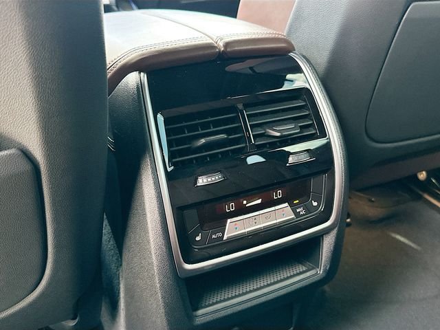 Used 2020 Blue BMW M50i image 27
