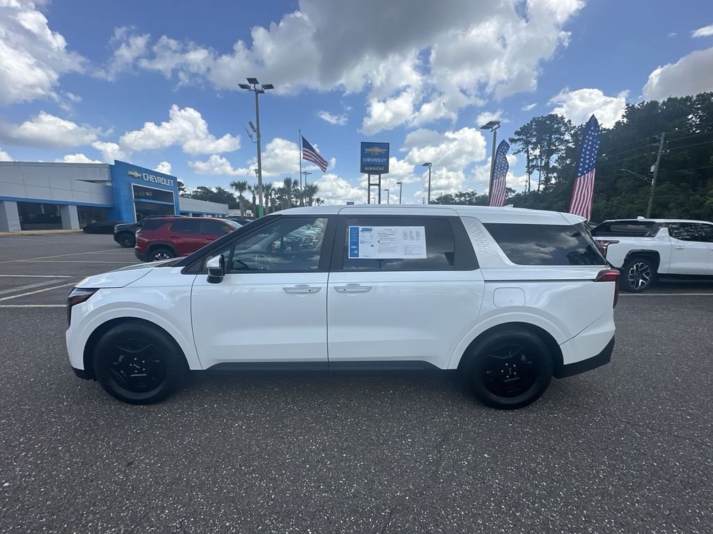 Used 2025 White Kia LXS image 13