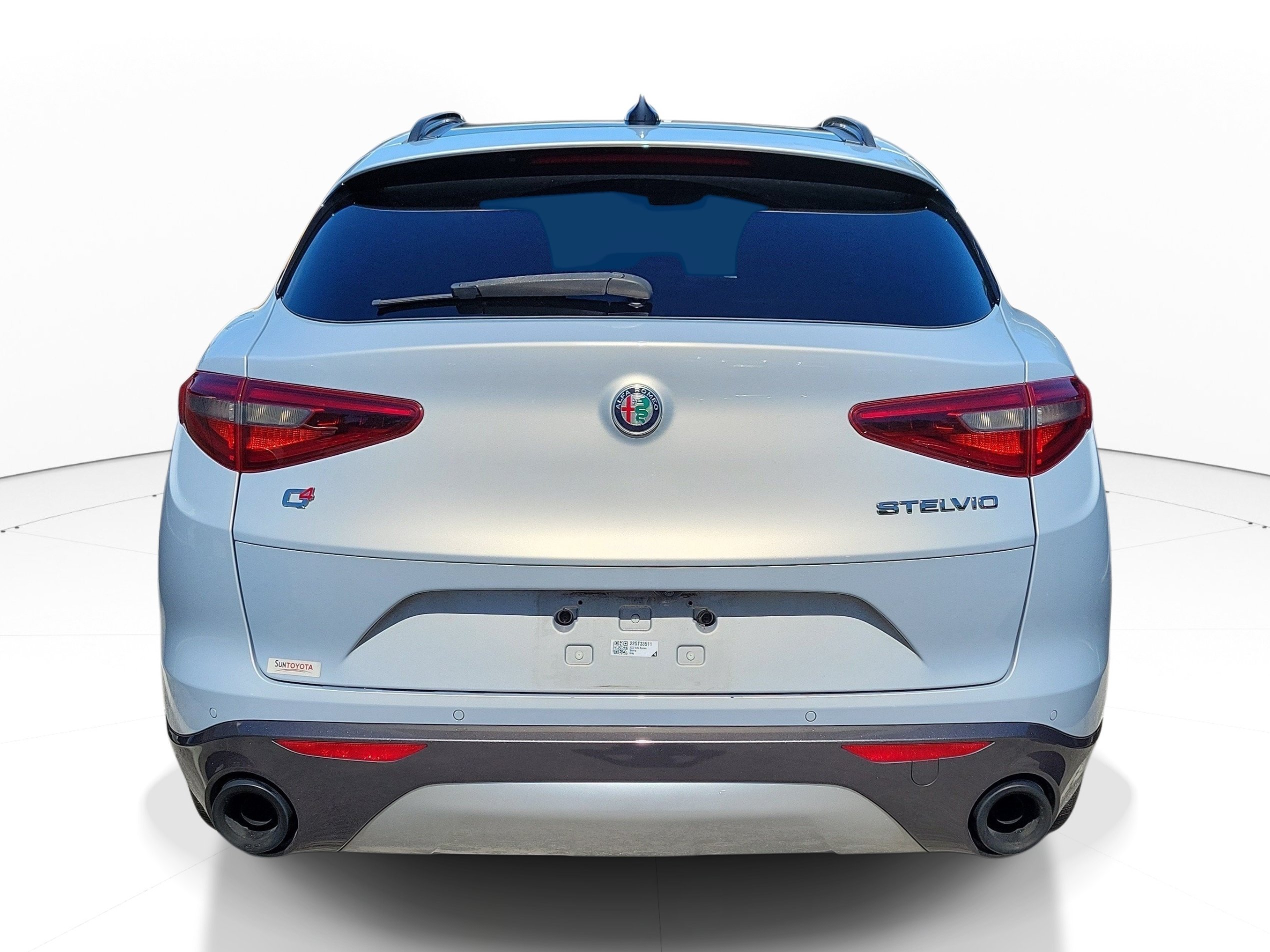 Used 2022 Moonlight Gray Metallic Alfa Romeo Ti image 3