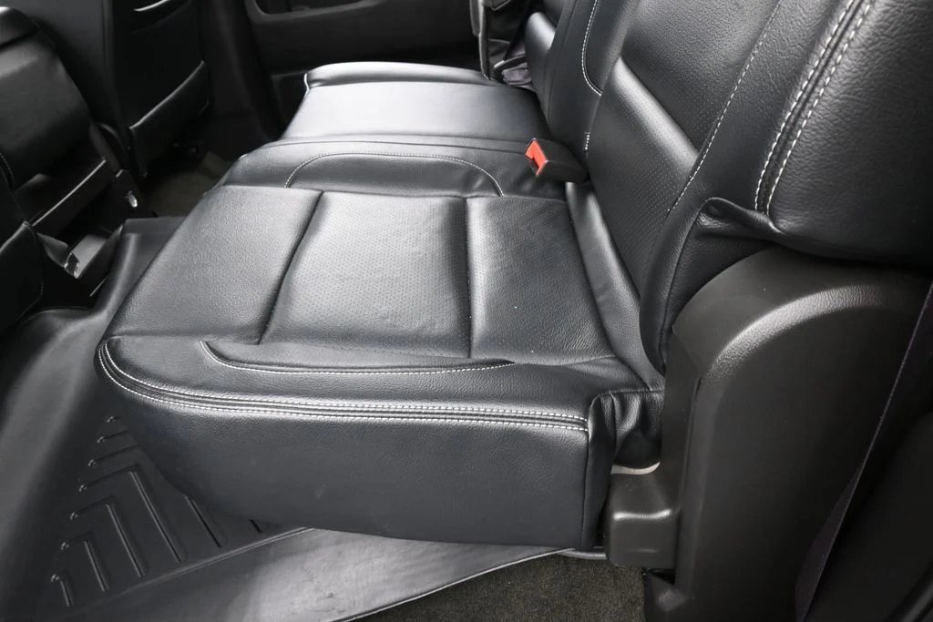 Used 2016 Deep Ocean Blue Metallic Chevrolet LT image 25