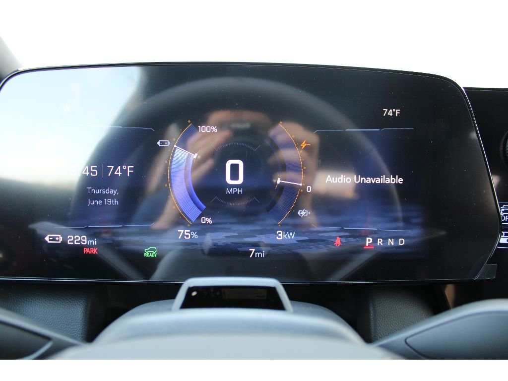 2025 Chevrolet Equinox EV RS - Photo 19