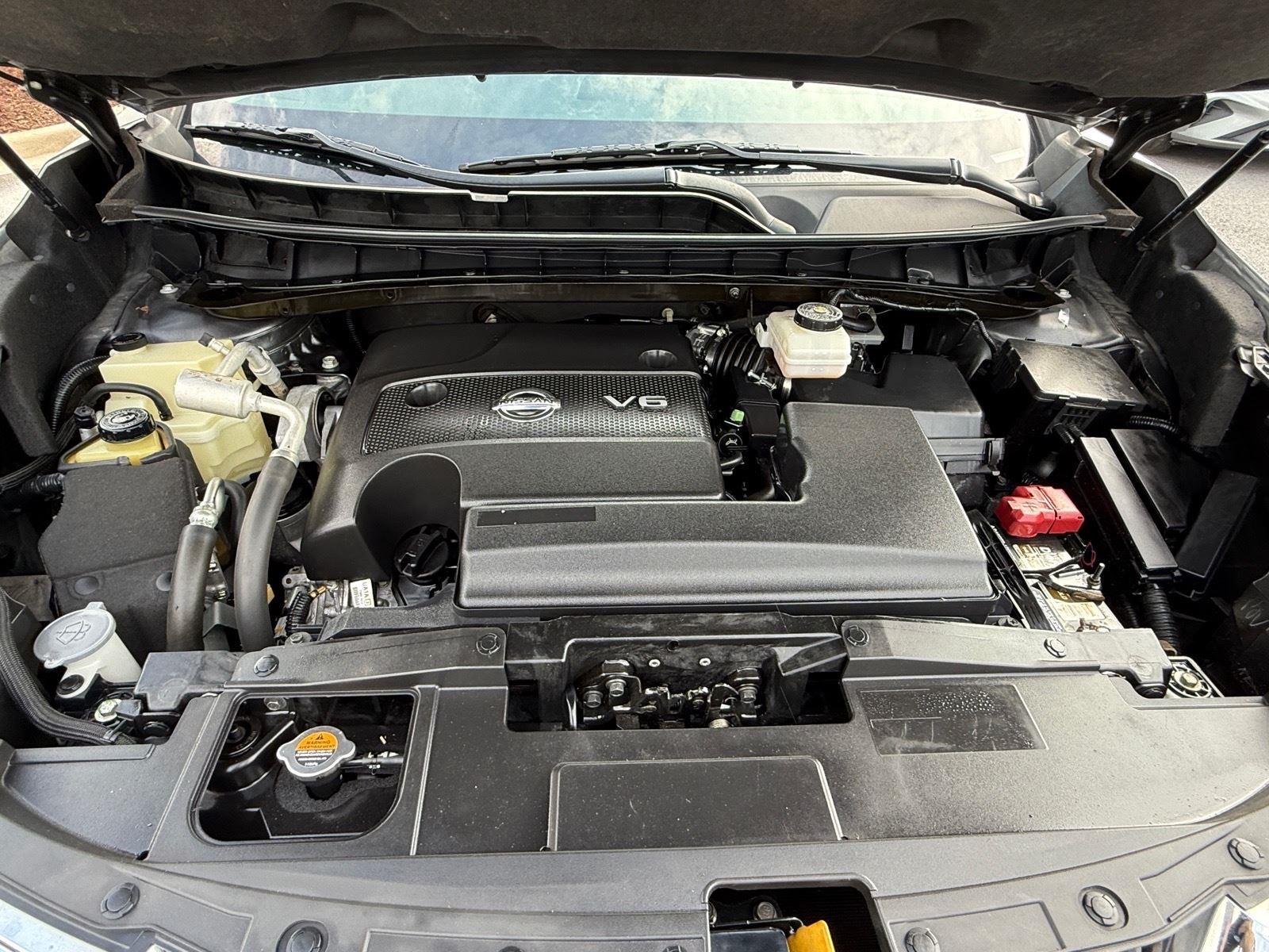 Used 2017 Brilliant Silver Metallic Nissan Platinum image 32